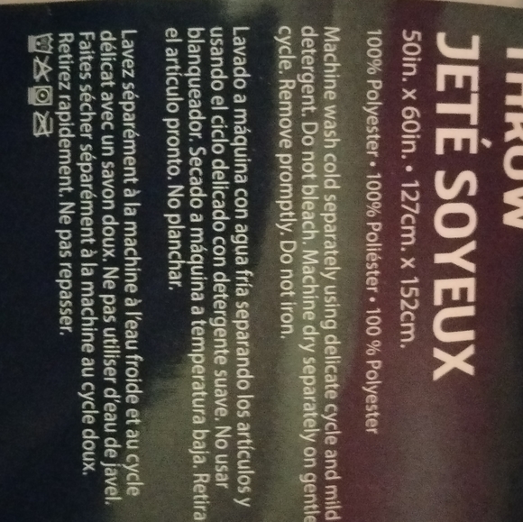 Toronto Maple Leafs Blanket - Picture 3 of 3